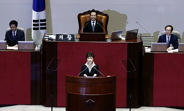 Прокуратура может допросить президента Южной Кореи из-за подруги