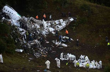 Власти Колумбии опубликовали список выживших при крушении самолета с футболистами "Шапекоэнсе"