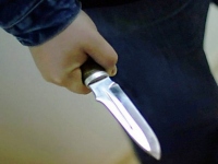 В Николаеве посетители кафе отобрали нож у грабителя и сдали его полиции